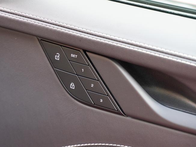 PORSCHE 911 Photo 25