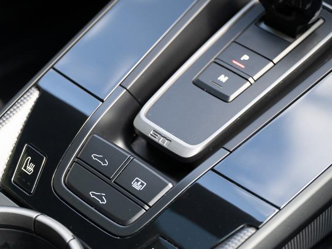 PORSCHE 911 Photo 27