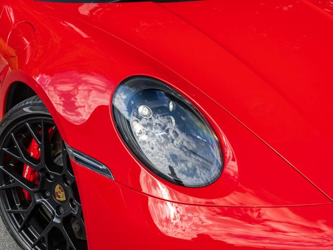PORSCHE 911 Photo 37