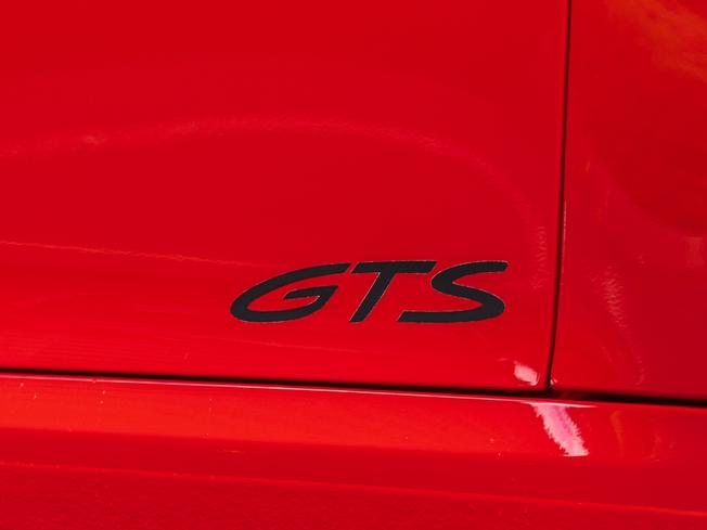 PORSCHE 911 Photo 39