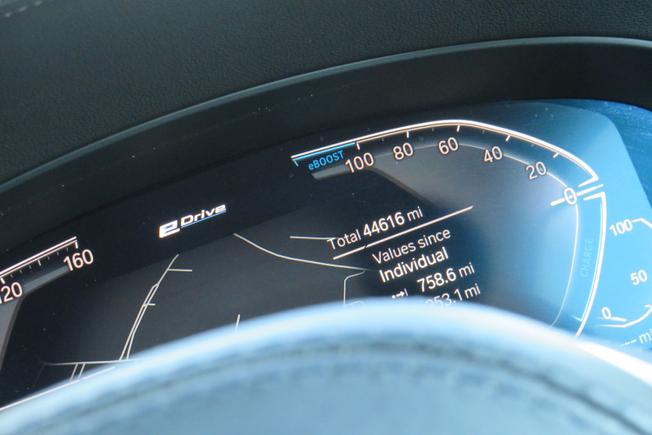 BMW 5 Series Photo 16