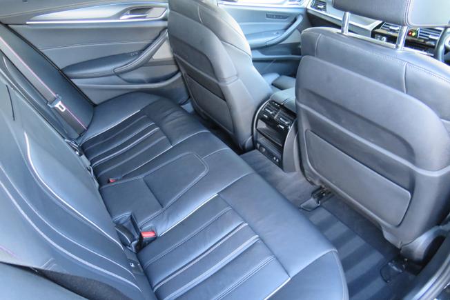 BMW 5 Series Photo 26