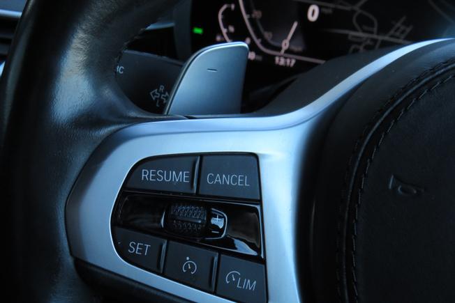BMW 5 Series Photo 9