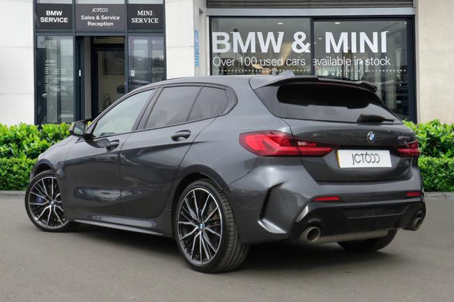 BMW 1 Series Photo 2