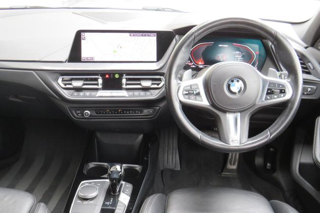 BMW 1 Series Photo 26