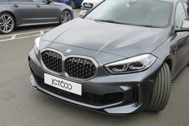 BMW 1 Series Photo 38