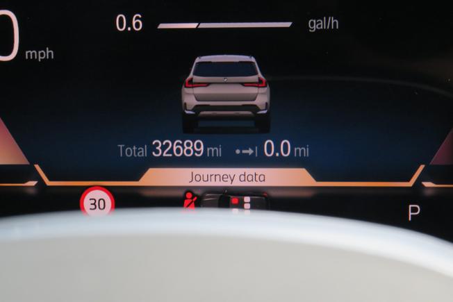 BMW X1 Photo 16