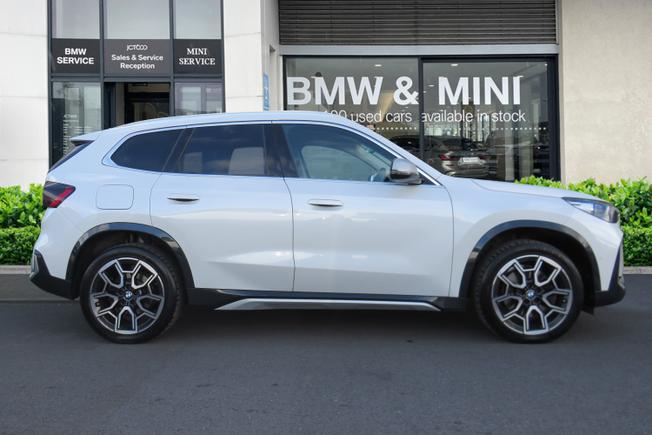 BMW X1 Photo 3