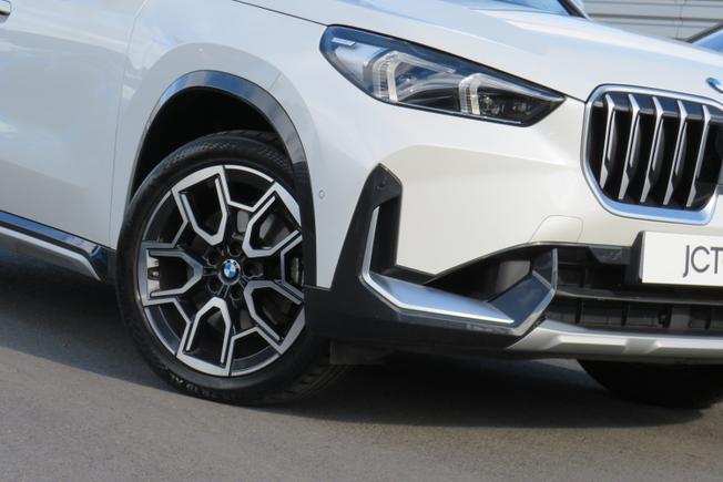BMW X1 Photo 6