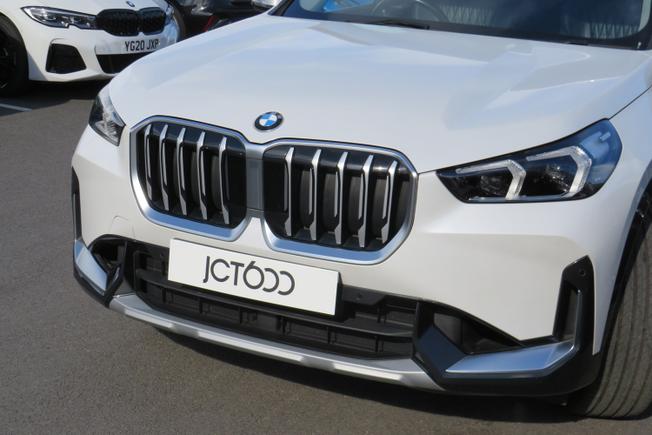 BMW X1 Photo 8