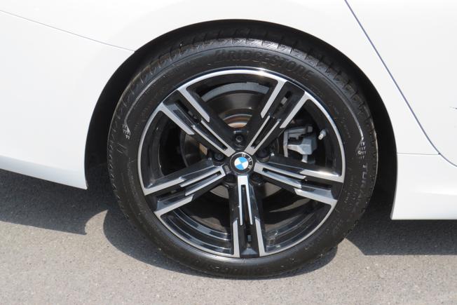 BMW 3 Series Photo 11