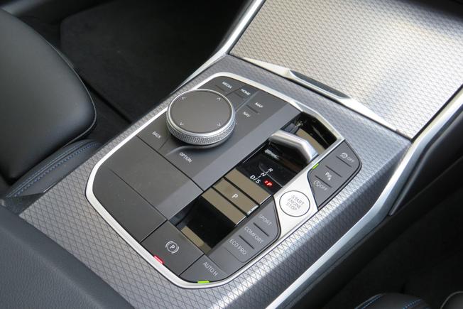 BMW 3 Series Photo 25