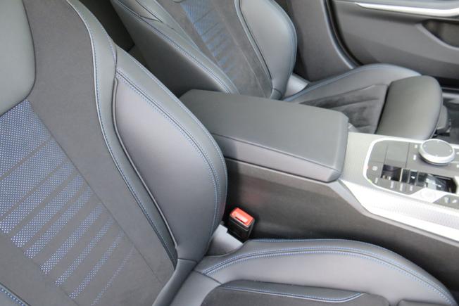 BMW 3 Series Photo 28