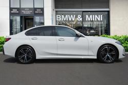 BMW 3 Series Photo 3
