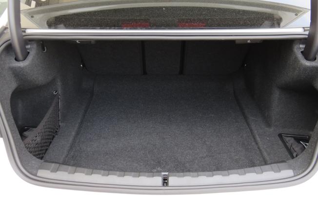 BMW 3 Series Photo 32
