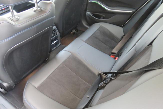 BMW 3 Series Photo 34