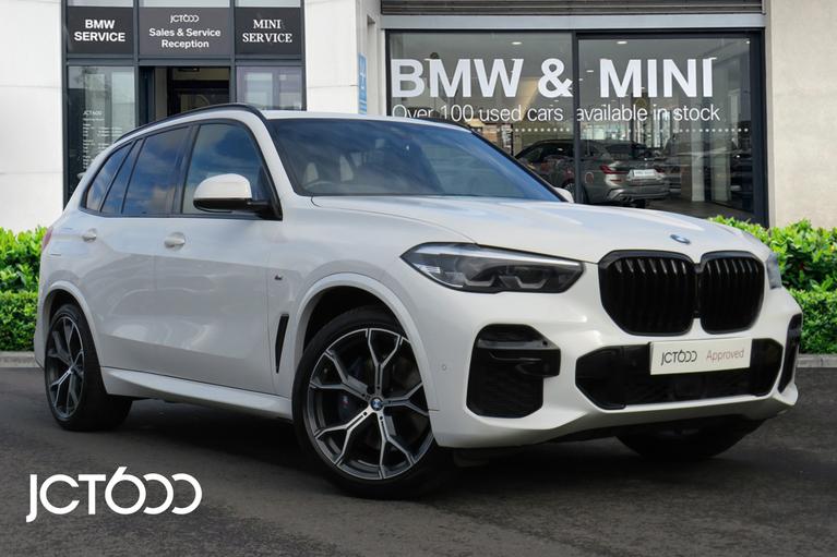 Used 2022 BMW X5 30d M Sport SUV Auto xDrive Alpine White at JCT600