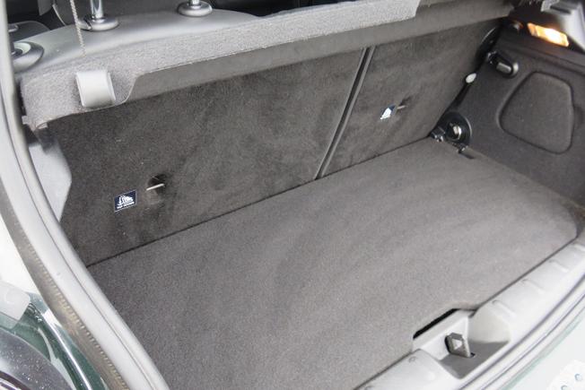 MINI Hatch Photo 14
