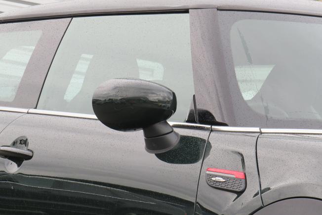 MINI Hatch Photo 7