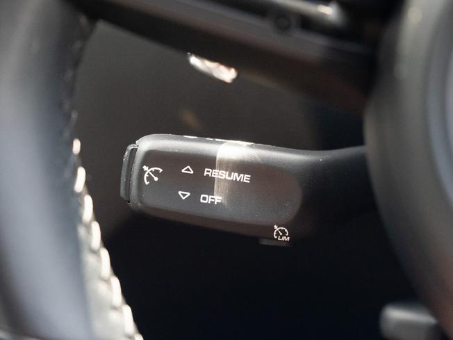 PORSCHE Macan Photo 18