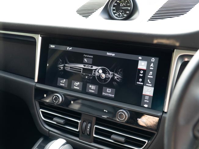 PORSCHE Macan Photo 21