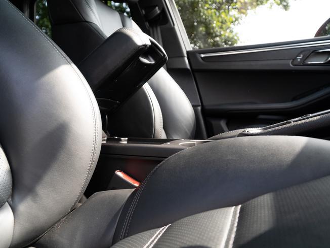 PORSCHE Macan Photo 24