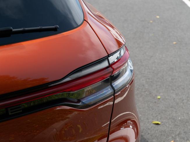 PORSCHE Macan Photo 36