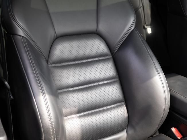 PORSCHE Macan Photo 9