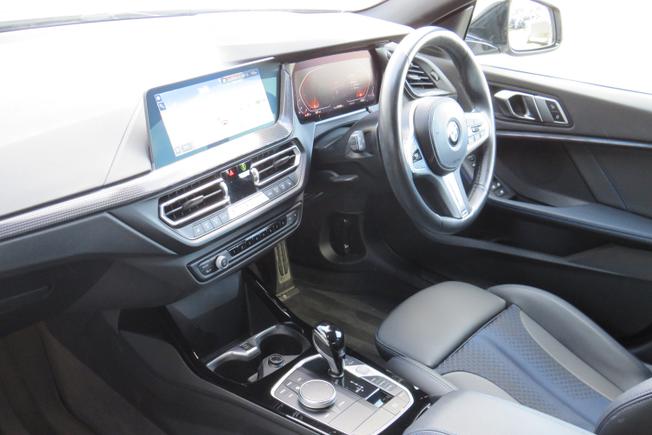 BMW 2 Series Gran Coupe Photo 34