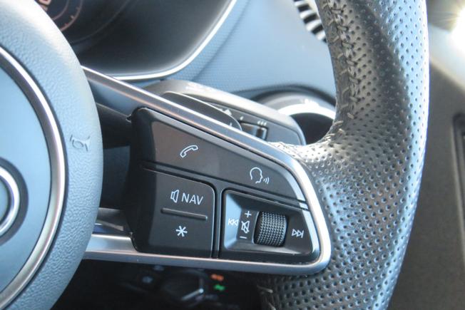 Audi TT Photo 21