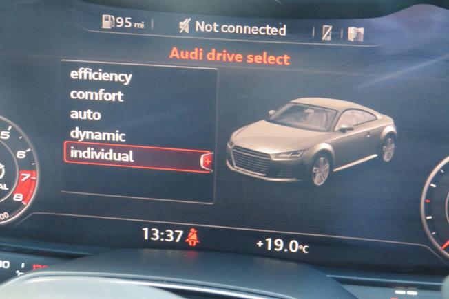 Audi TT Photo 26