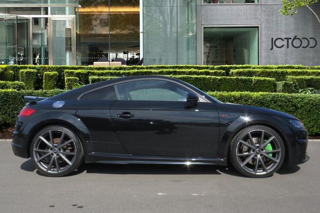 Audi TT Photo 3
