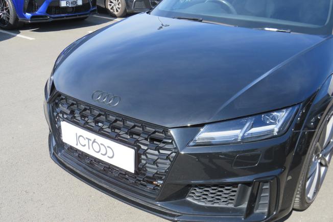 Audi TT Photo 9