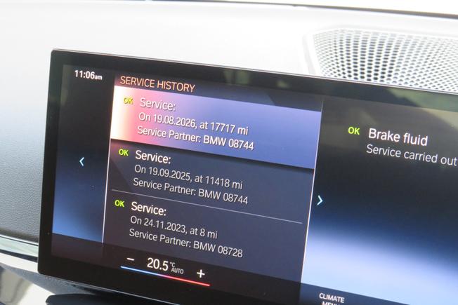 BMW 2 Series Photo 17