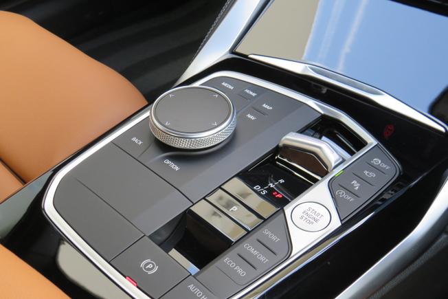 BMW 2 Series Photo 22