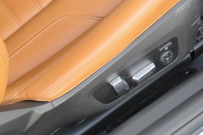 BMW 2 Series Photo 23