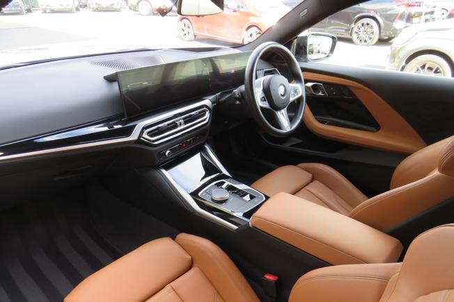BMW 2 Series Photo 33