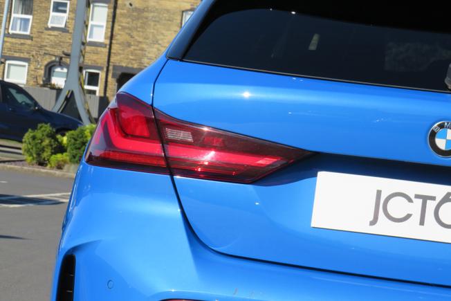 BMW 1 Series Photo 40