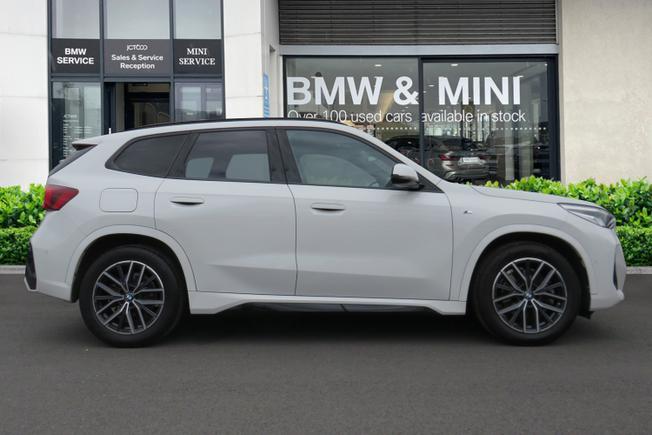 BMW X1 Photo 3