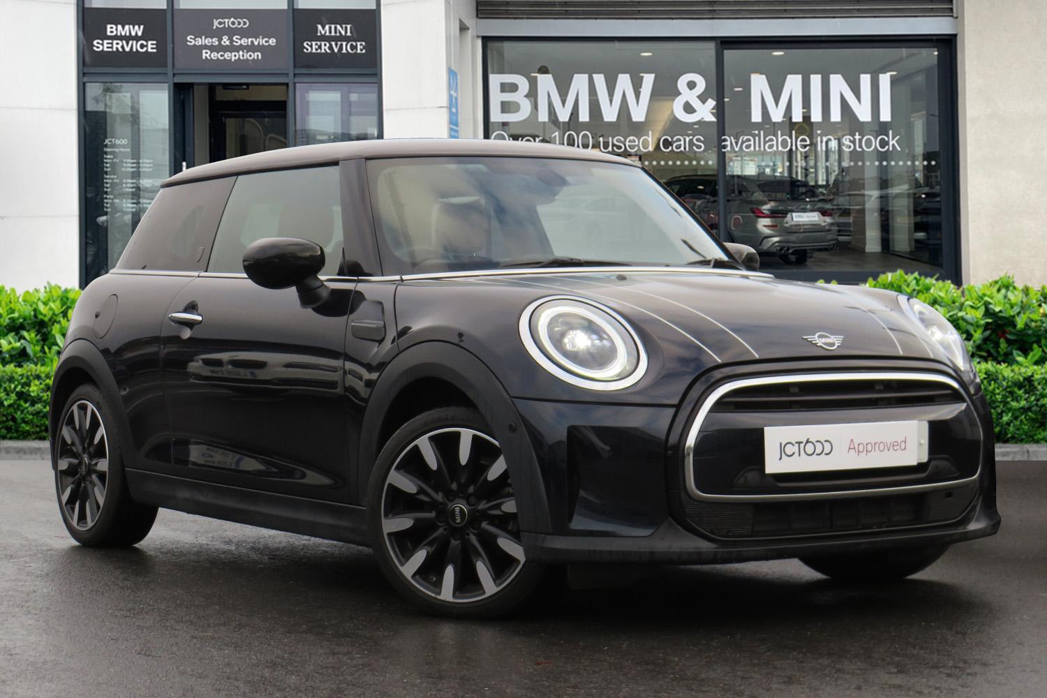 Mini Cooper S 2023 Enigmatic Black on Chester Malt Brown Warranty