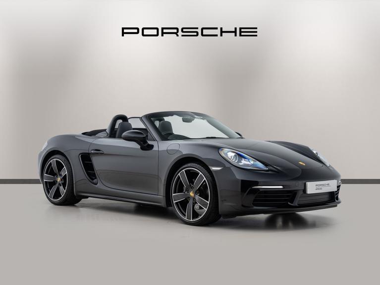 Used 2019 PORSCHE 718 Boxster 2.0T Convertible GPF 2dr Petrol PDK Euro 6 (s/s) (300 ps) Black at JCT600