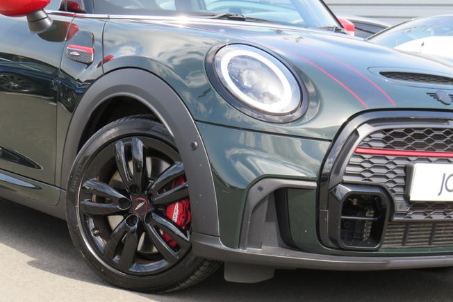 MINI Hatchback Photo 6