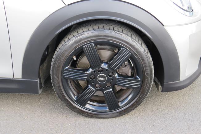 MINI Hatchback Photo 26