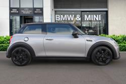 MINI Hatchback Photo 3
