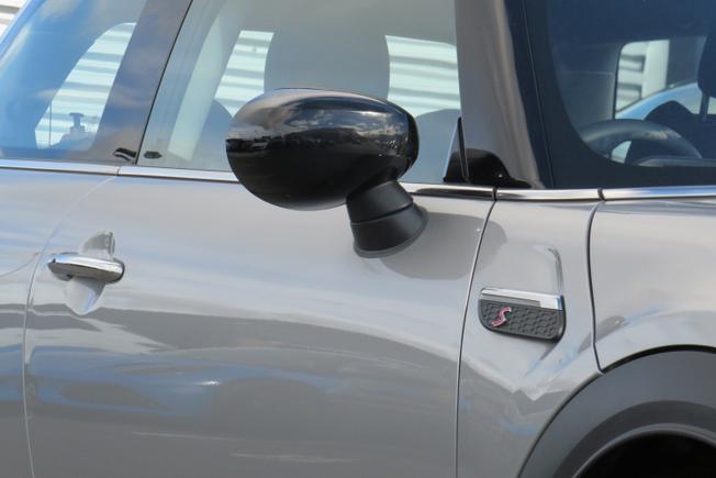 MINI Hatchback Photo 6
