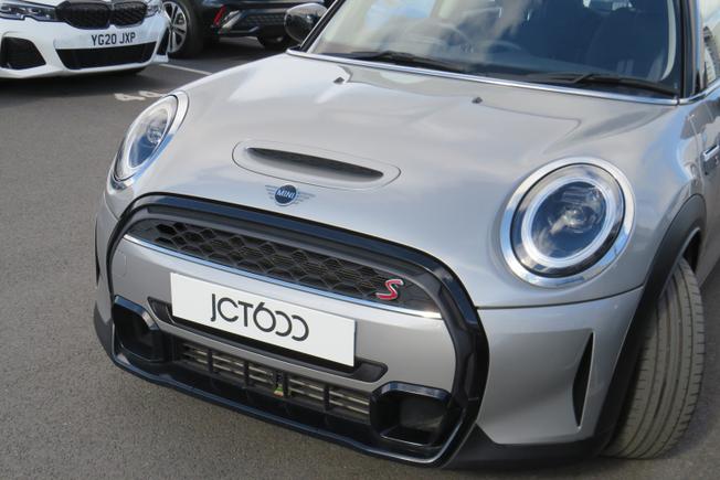 MINI Hatchback Photo 7