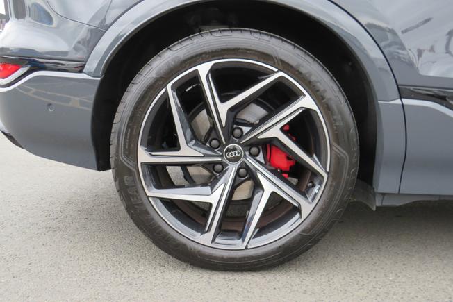 AUDI Q6 E-Tron Photo 10