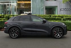 AUDI Q6 E-Tron Photo 2