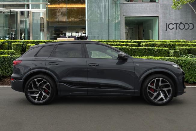 AUDI Q6 E-Tron Photo 2