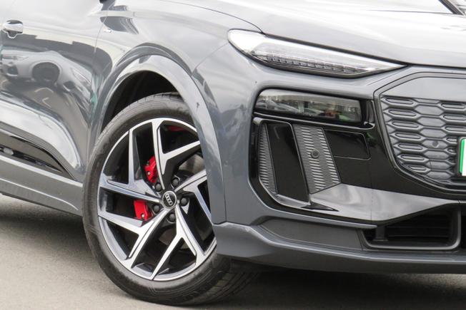 AUDI Q6 E-Tron Photo 5